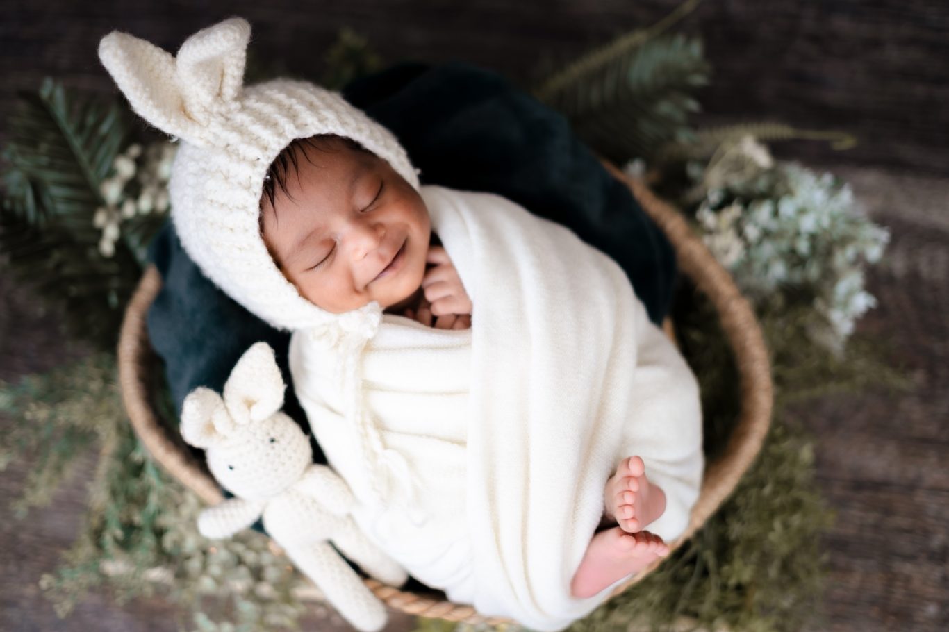 Newborn photoshoot by Little Life Photography